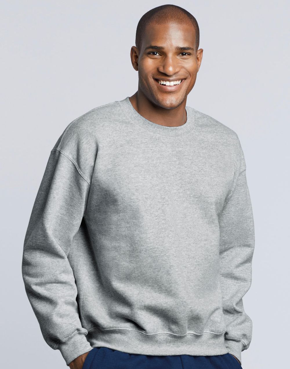 Sudaderas básicas gildan manga montada con impresión vista 1